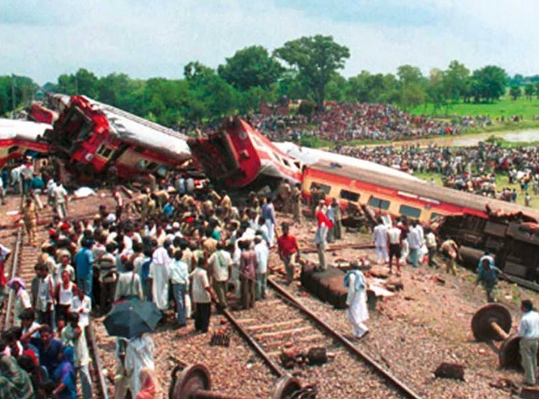 Howrah Rajdhani Express Derailment